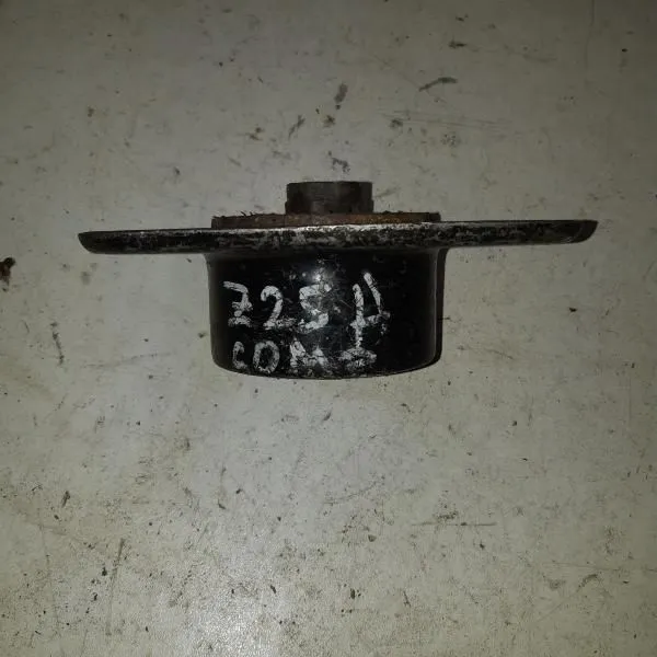 Подушка двигателя MITSUBISHI COLT Z25A 4G15 Лев (Контрактный)