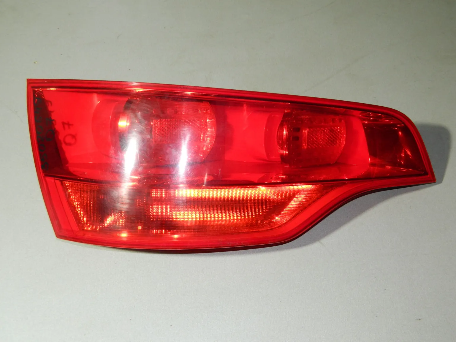 Фонарь AUDI Q7 4L Зад Лев (Б/У)