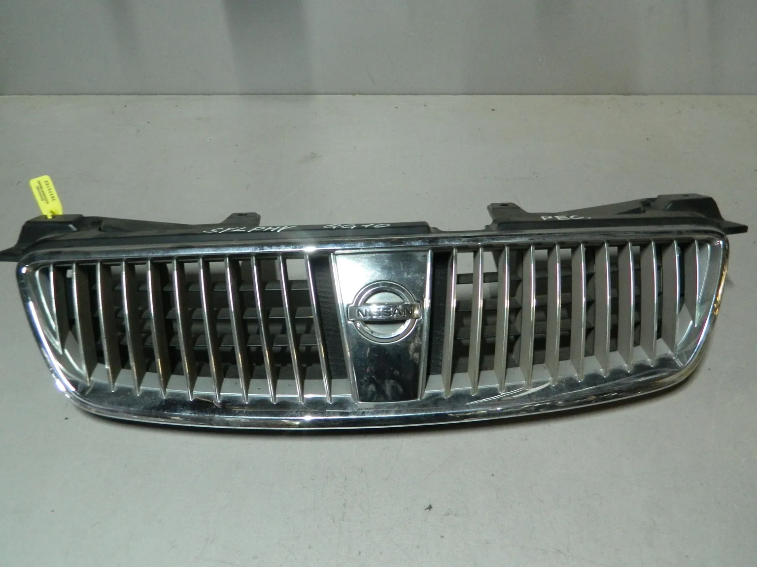 Решетка радиатора NISSAN BLUEBIRD SYLPHY QG10 (Контрактный) 79773162