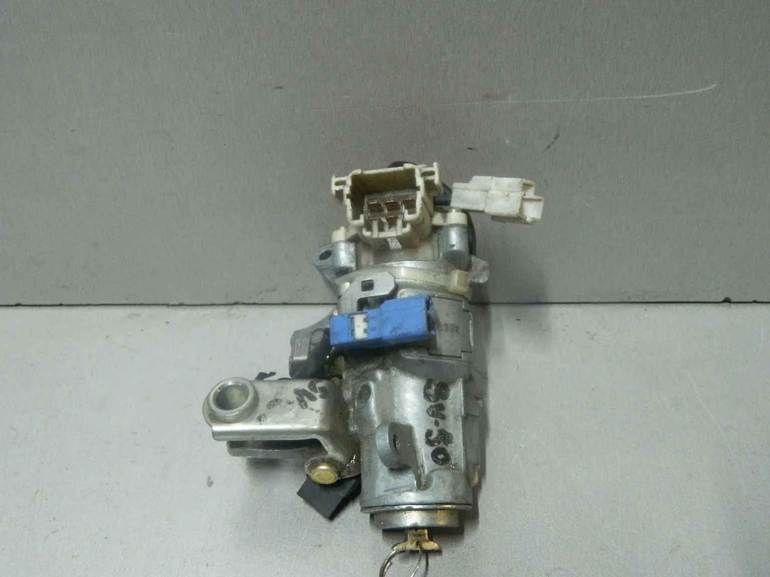 Замок зажигания TOYOTA VISTA SV50 (Контрактный) 81532039