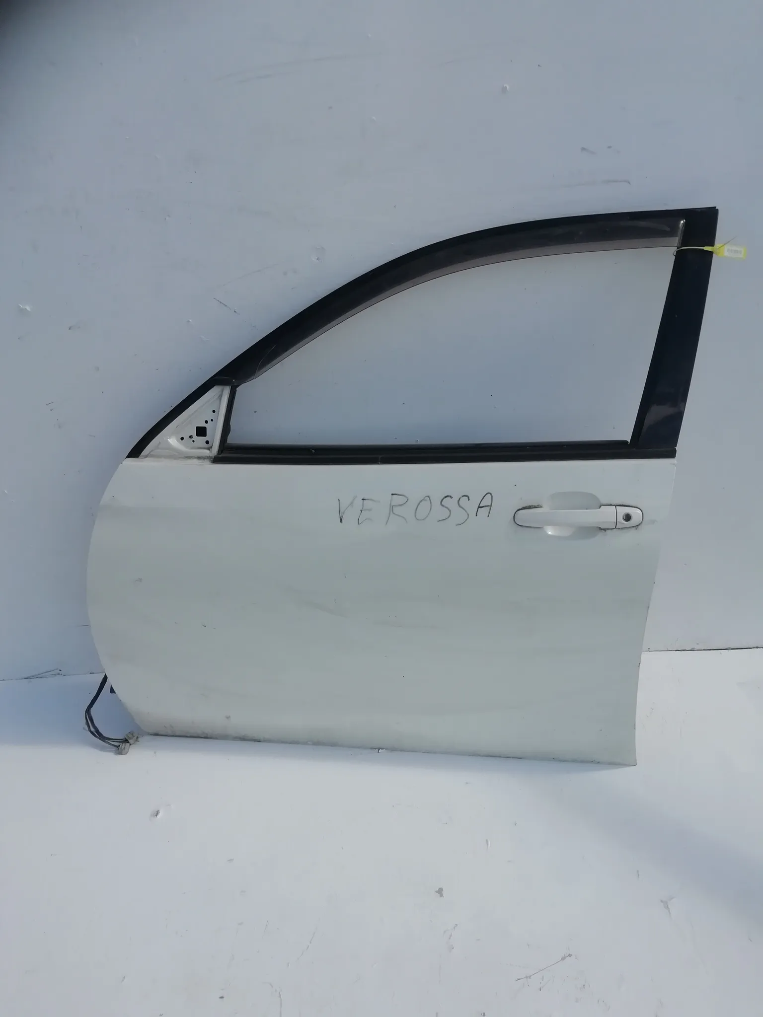 Дверь TOYOTA VEROSSA Перед Лев (Контрактный) 40952000