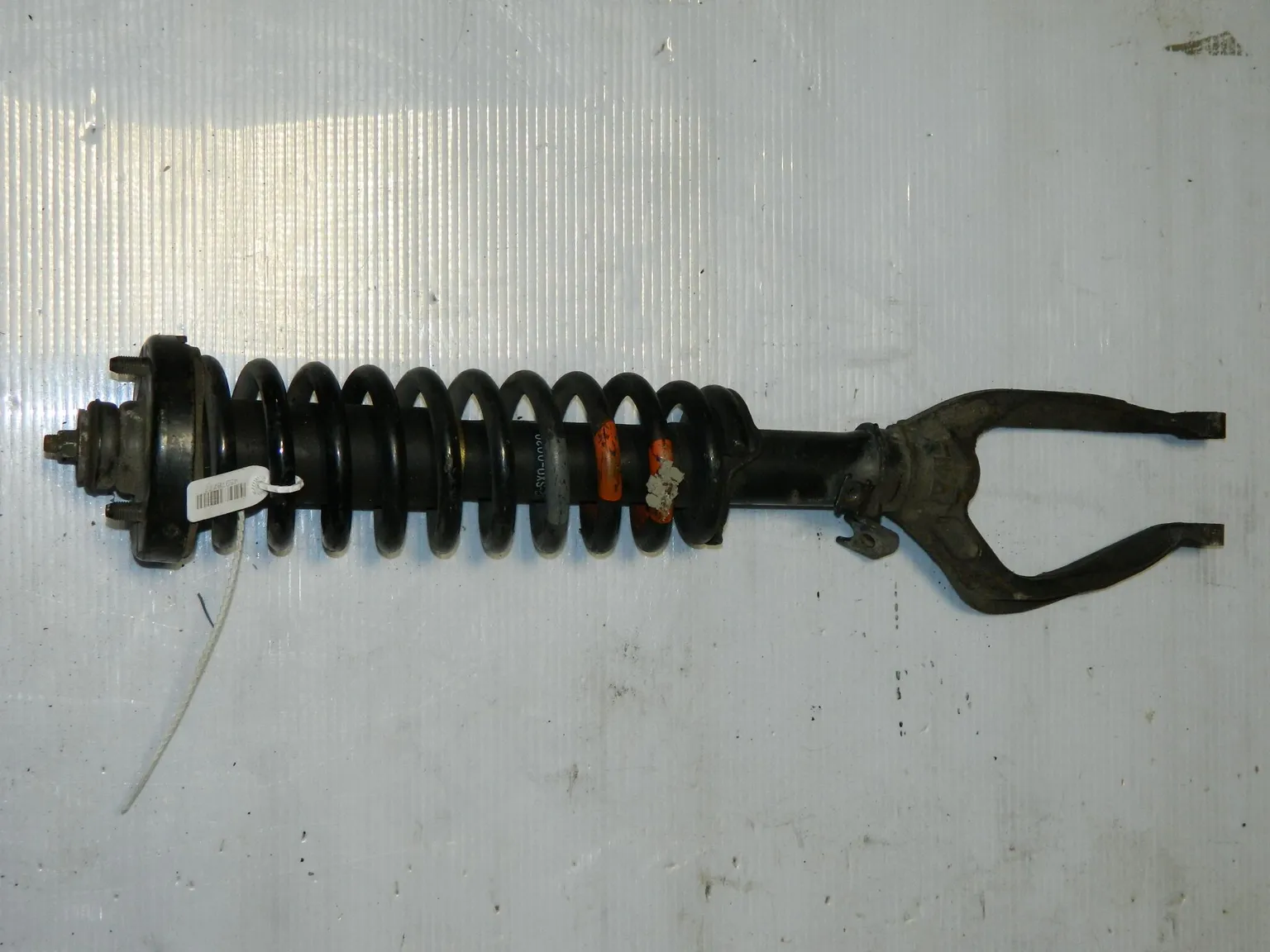 Стойка подвески HONDA ODYSSEY RA1 Перед Лев (Контрактный) 45976777