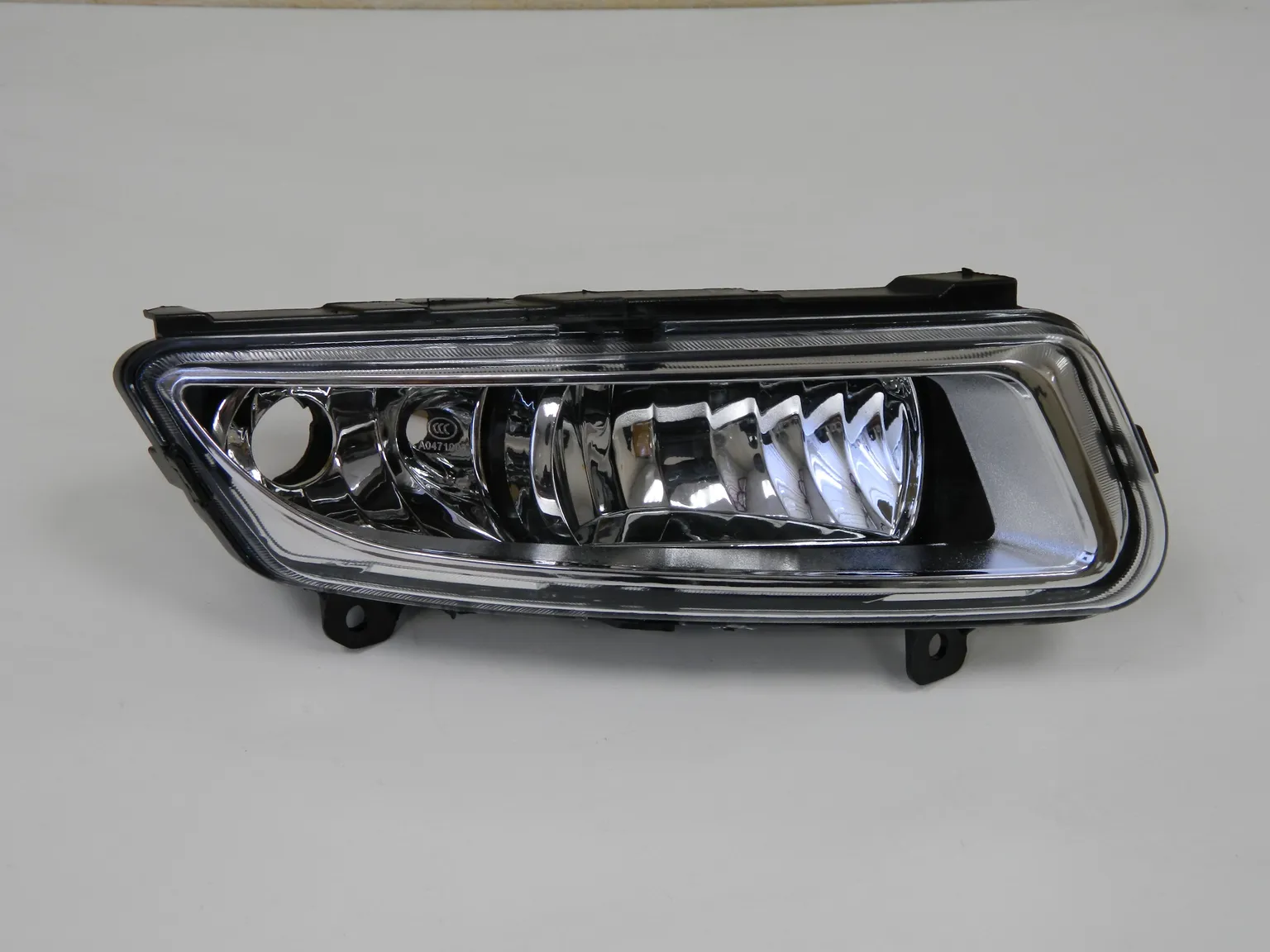 Фара противотуманная JORDEN JH02POL15003R VOLKSWAGEN POLO седан 14- (1лампа) RH