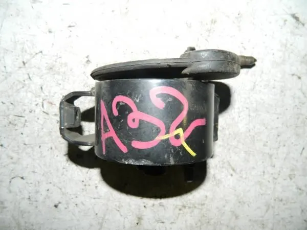 Подушка двигателя NISSAN CEFIRO A32 VQ35DE Прав (Контрактный)