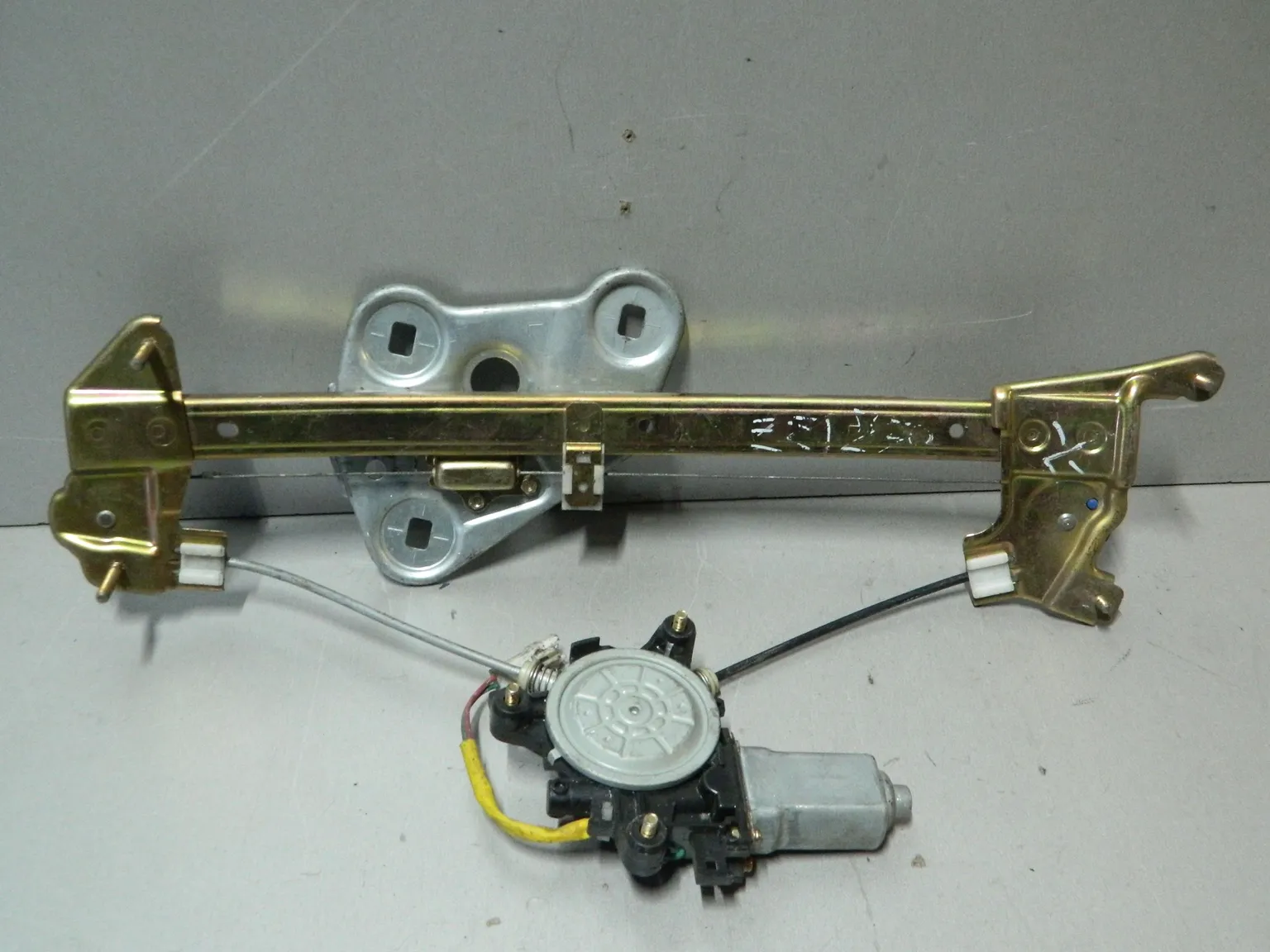 Стеклоподъемник TOYOTA CELICA ZZT230 Перед Лев (Контрактный) 79591752