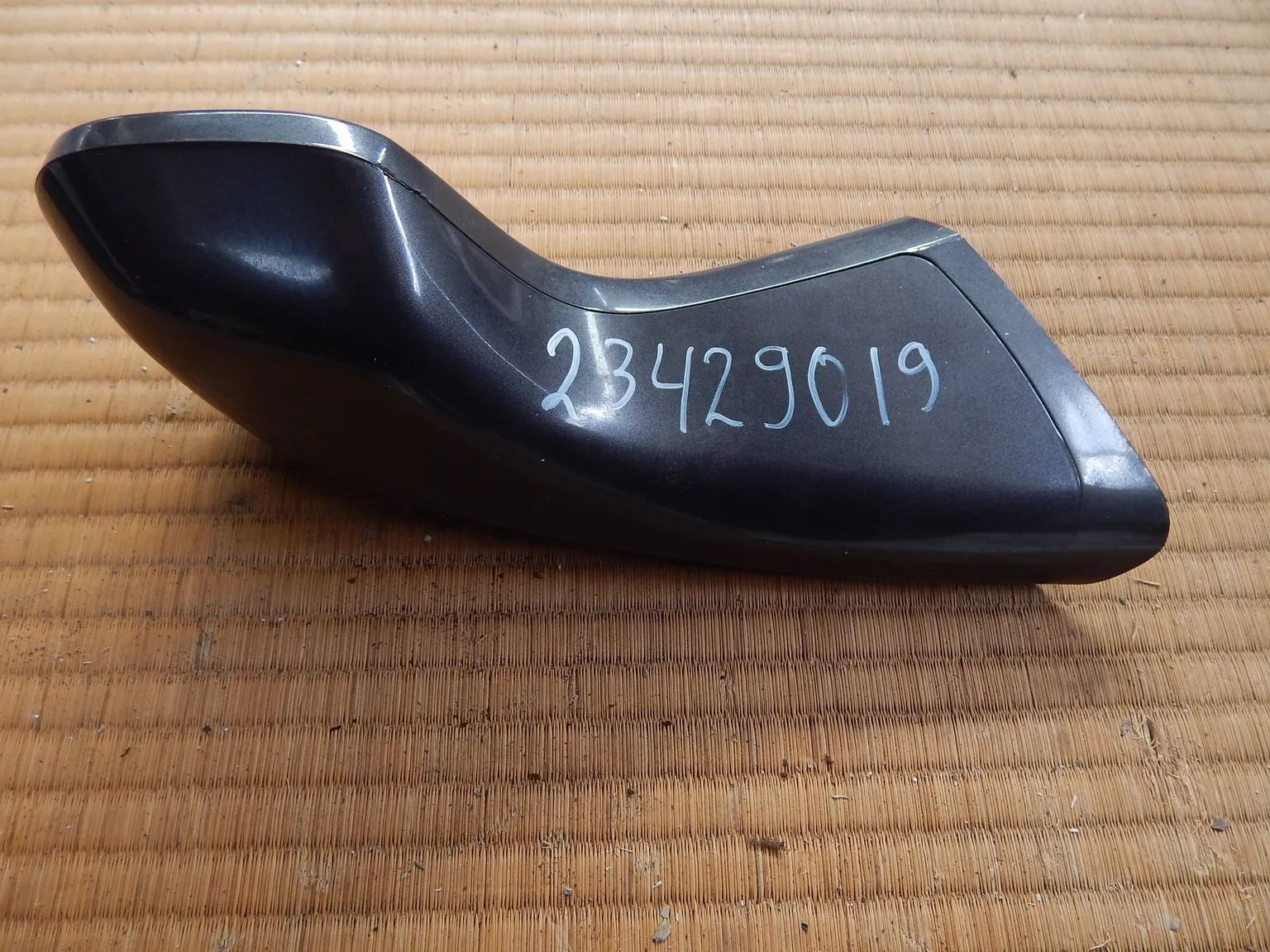 Зеркало на крыло Suzuki Escudo TDA4W (контрактный) 23429019