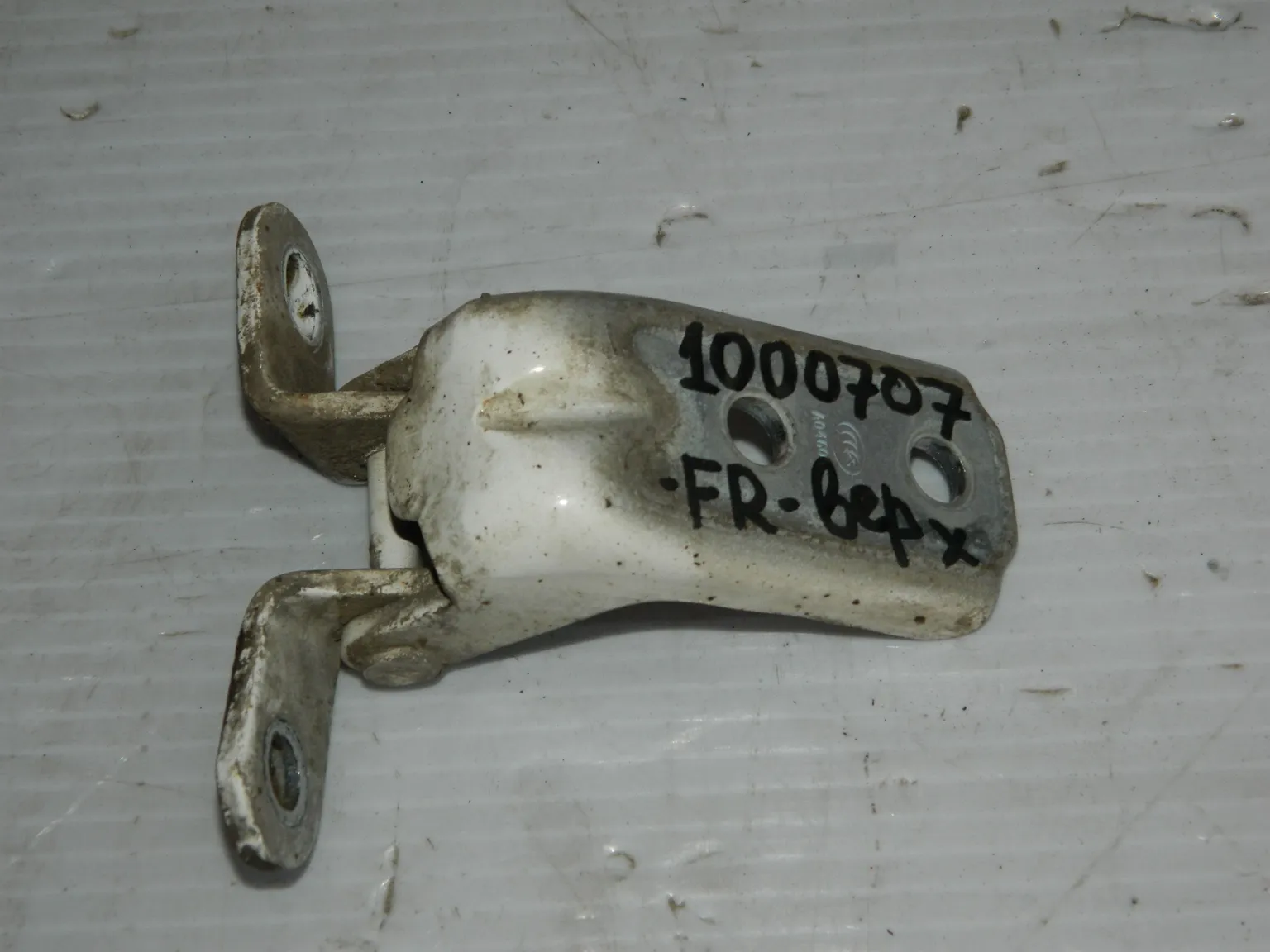 Петля двери HYUNDAI SOLARIS HCR Перед Прав (Б/У)