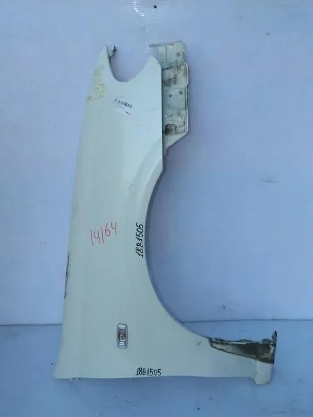 Крыло NISSAN BLUEBIRD FG10 Перед Прав (Контрактный) 46091725