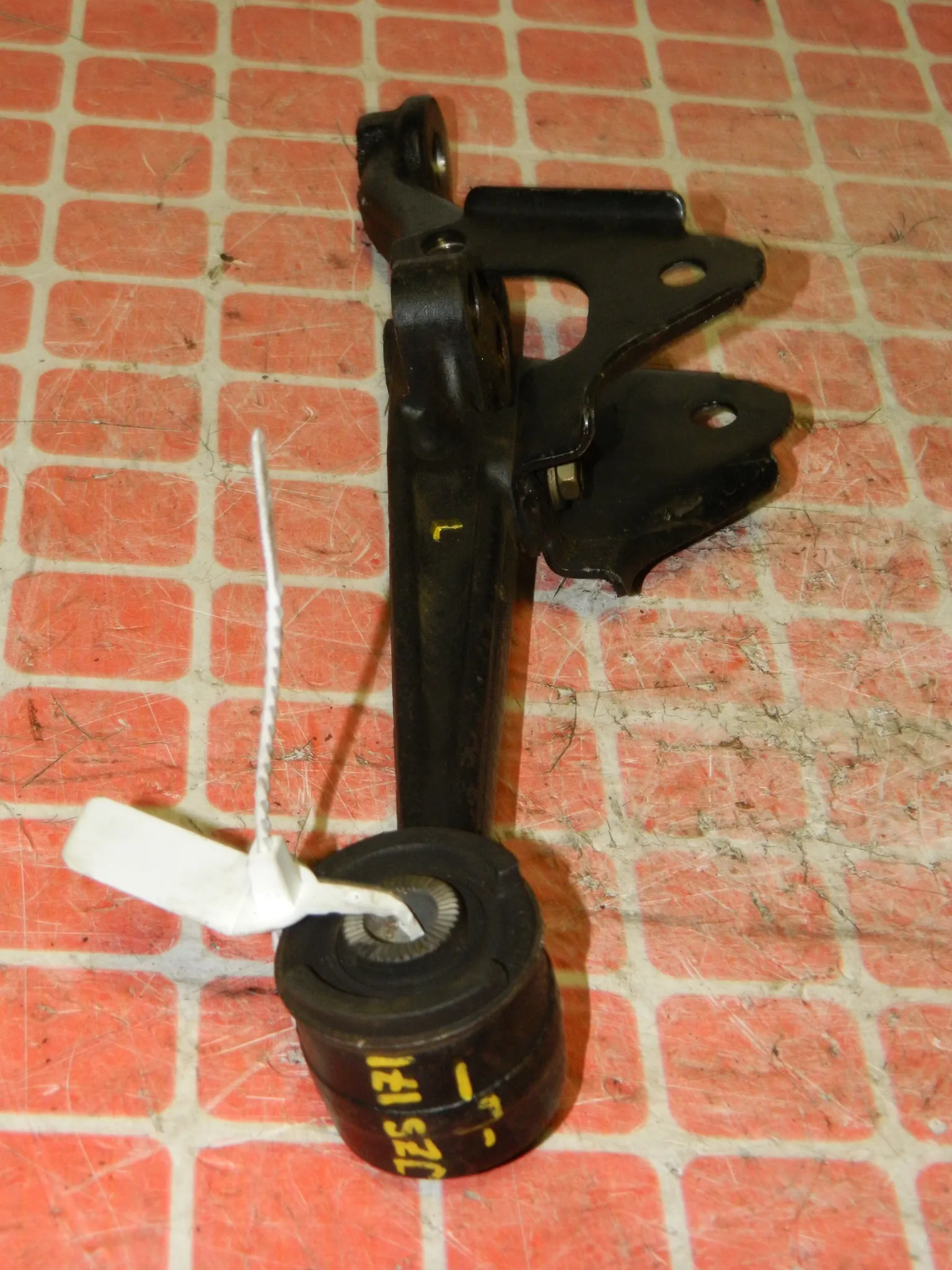 Рычаг подвески TOYOTA CROWN JZS171 Перед Лев (Контрактный) 45984454