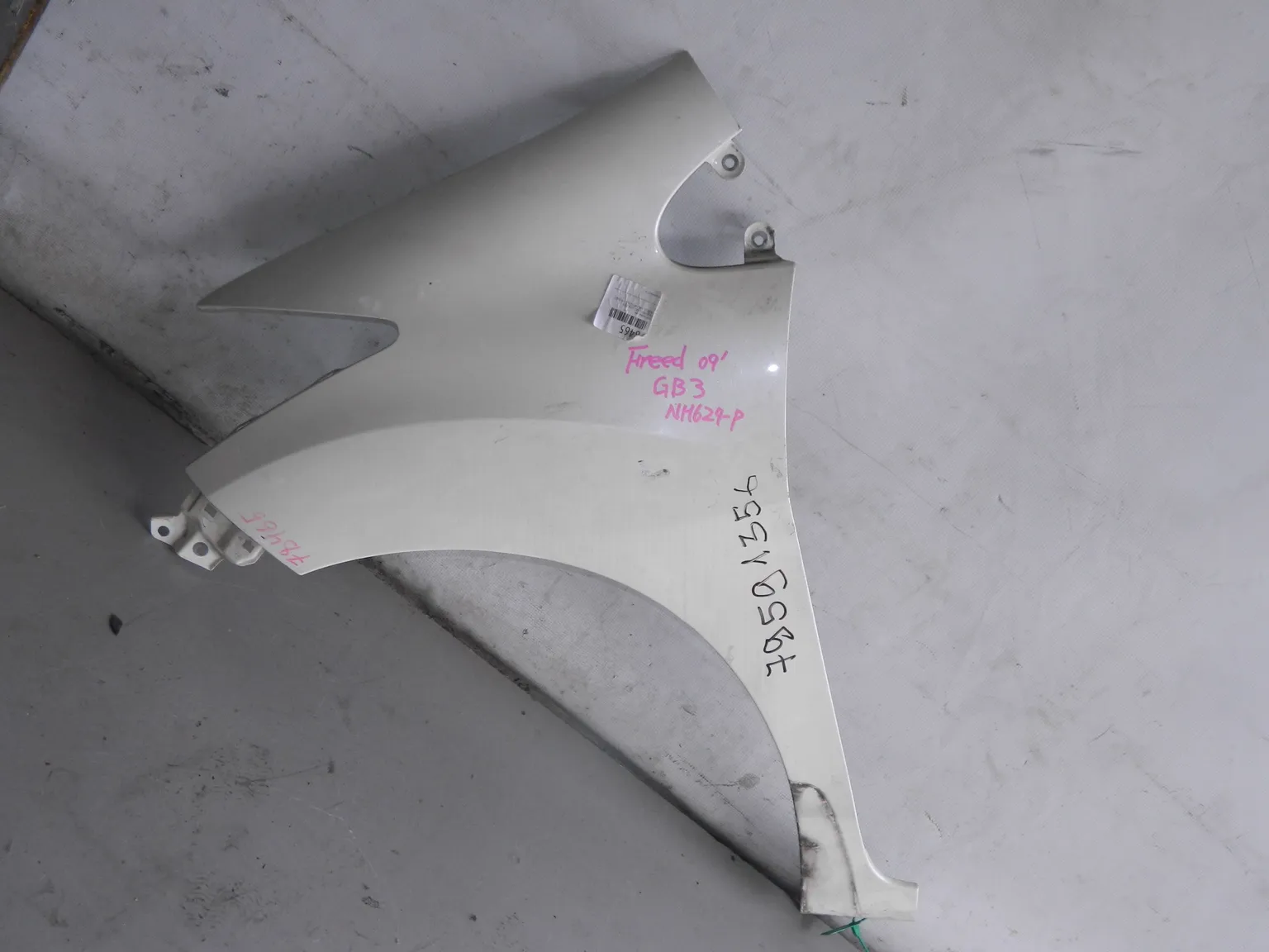 Крыло HONDA FREED GB3 Перед Лев (Контрактный) 79591356