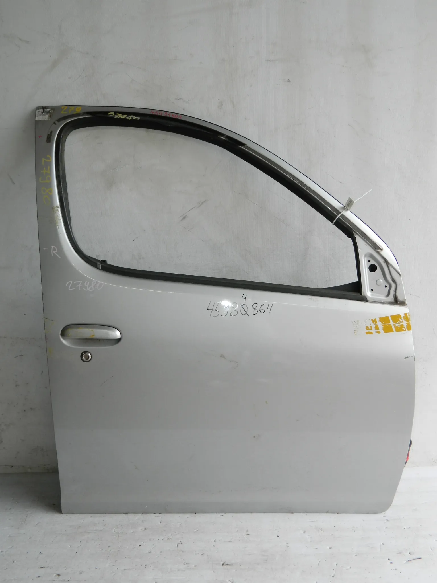 Дверь TOYOTA FUNCARGO NCP20 Перед Прав (Контрактный) 45984864