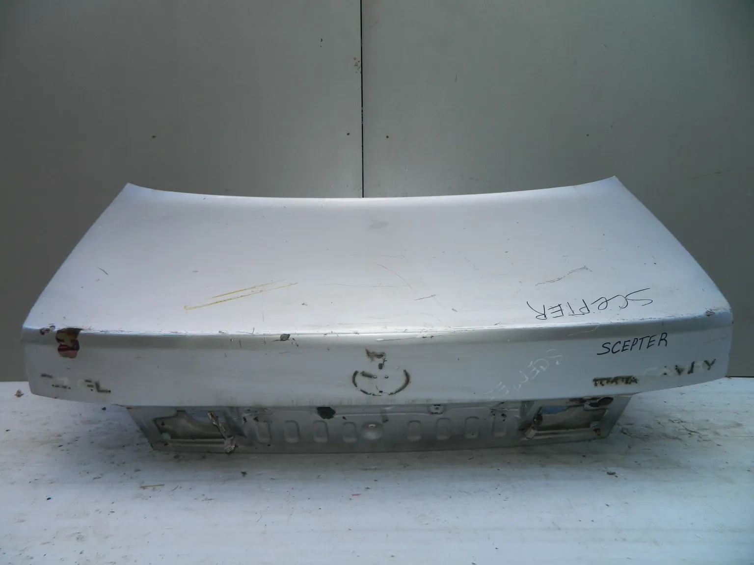 Крышка багажника TOYOTA SCEPTER SXV10 (Контрактный) 40951821