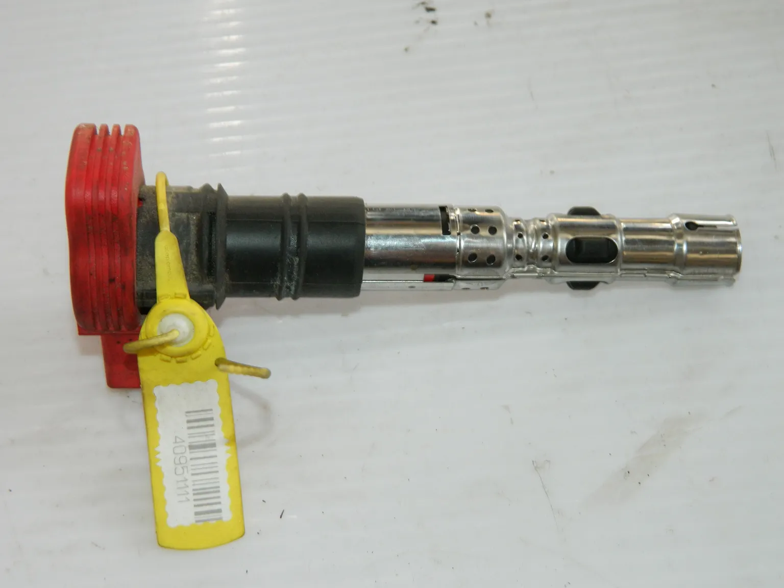 Катушка зажигания AUDI A8 BFM (Контрактный) 40951111