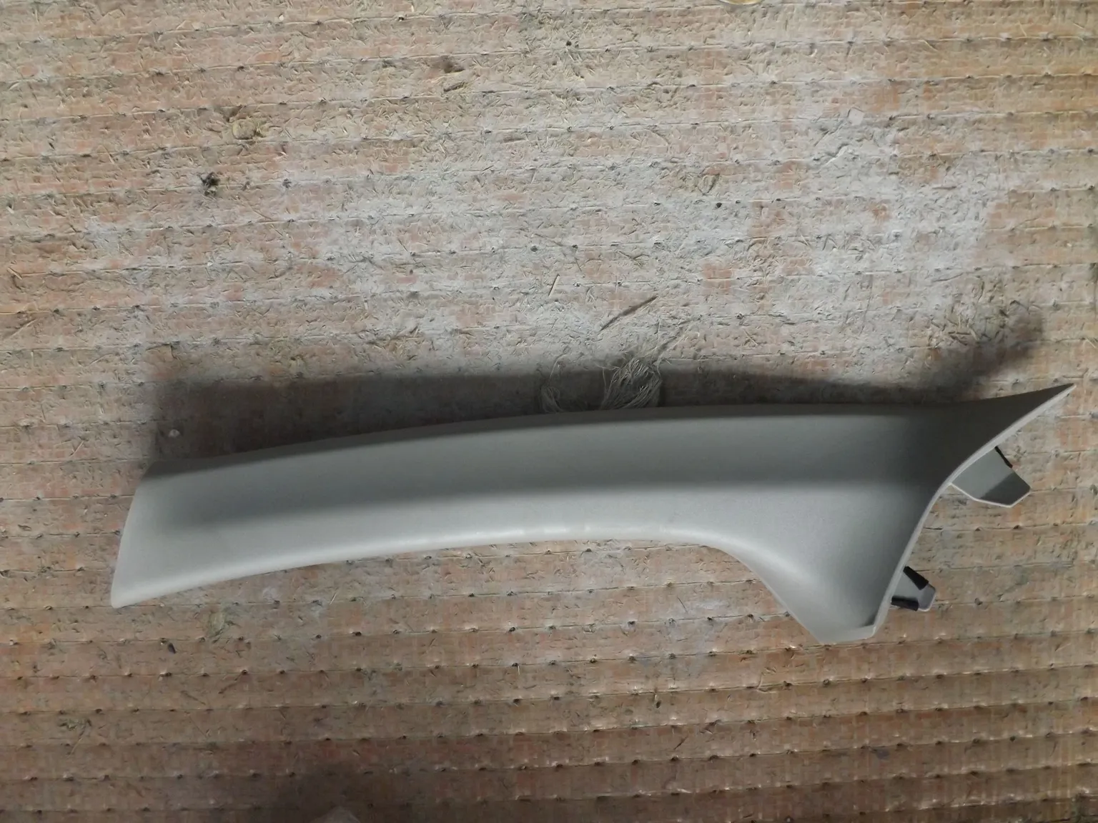 Обшивка стойки NISSAN X-TRAIL NT31 Перед Лев (Контрактный) 2211700037