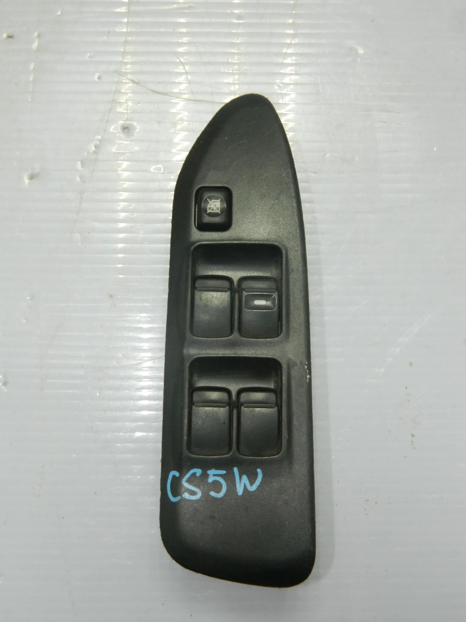 Блок управления стеклоподъемниками MITSUBISHI LANCER CEDIA CS5W Перед Прав (Контрактный)