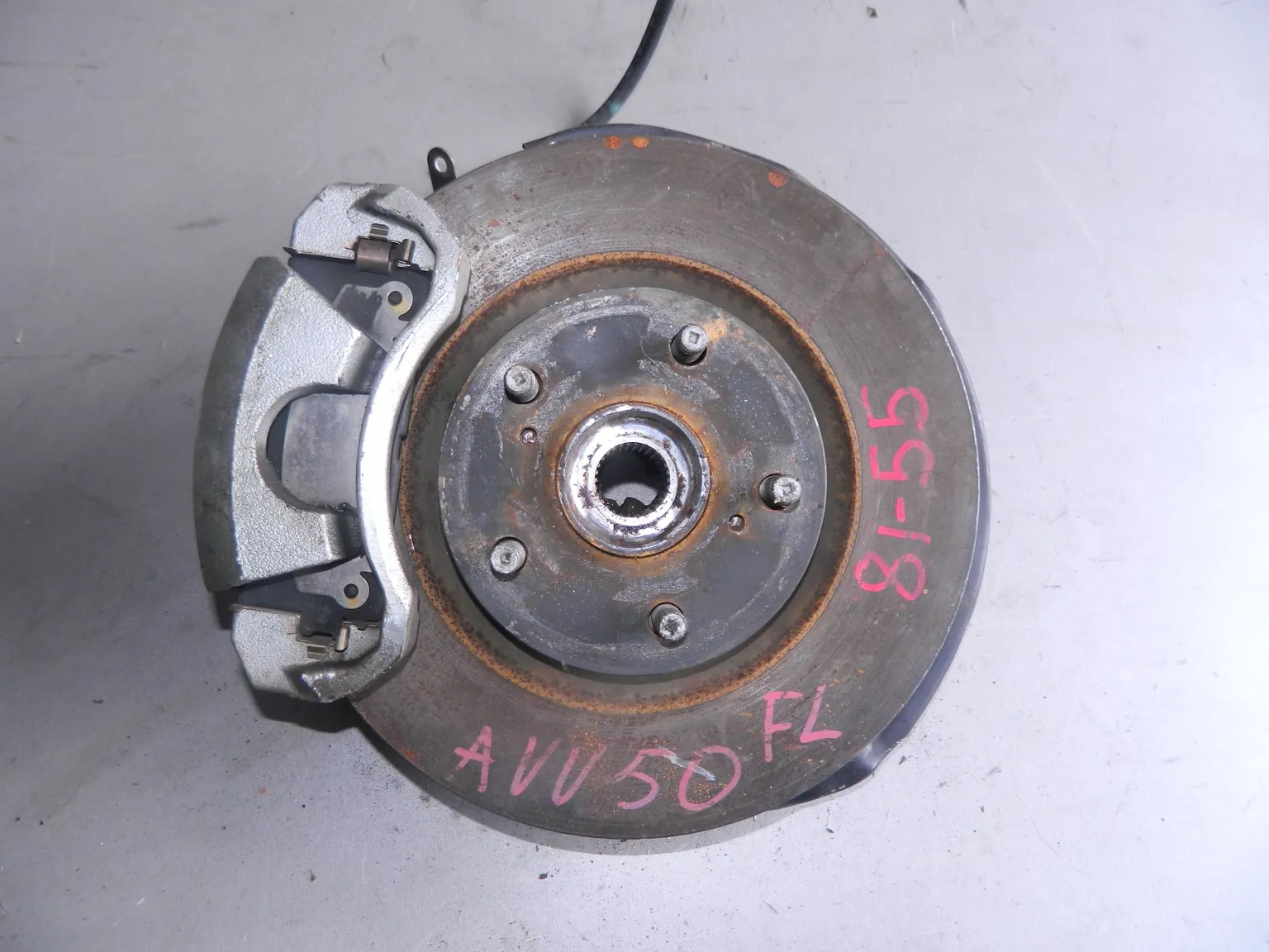 Ступица TOYOTA CAMRY V50 Перед Лев (Контрактный) 79591401