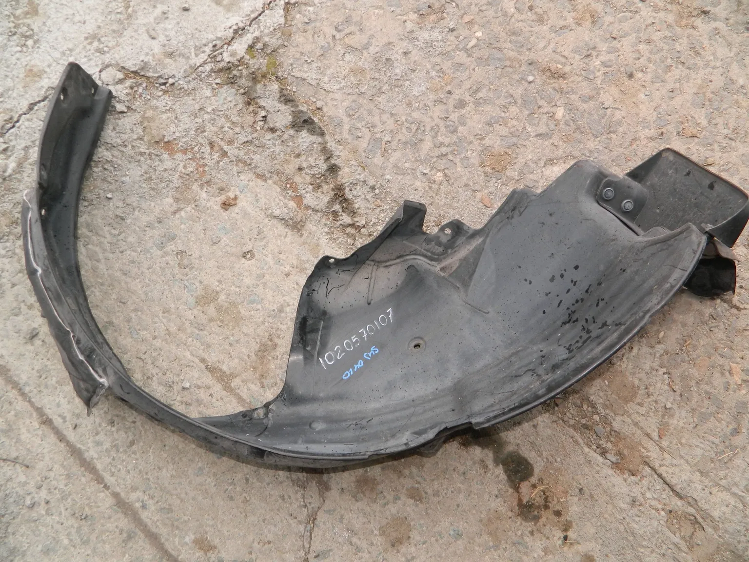 Подкрылок SUBARU FORESTER SHJ Перед Лев (Контрактный) 1020570107