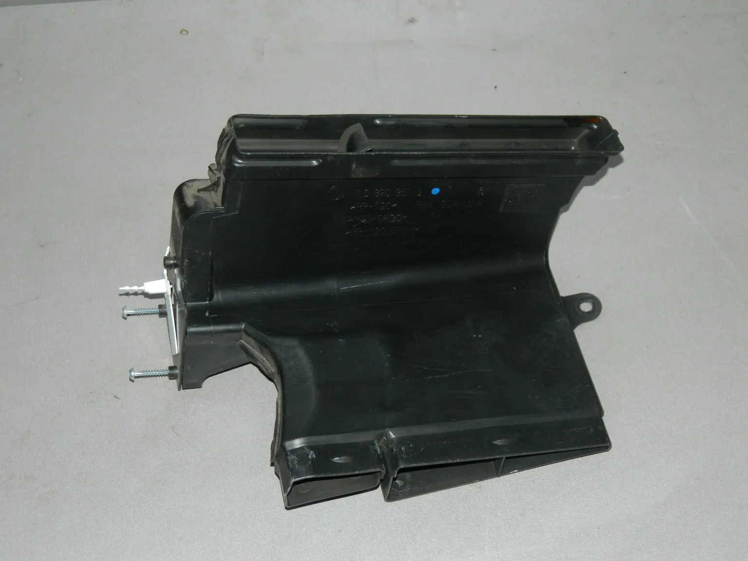 Воздуховод AUDI Q7 4L Перед Лев (Б/У) 35020729