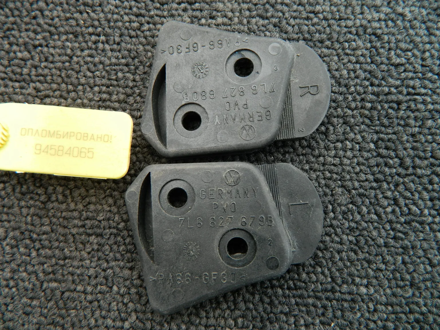 Ограничитель крышки багажника VOLKSWAGEN TOUAREG 7L7 (Контрактный) 94584065