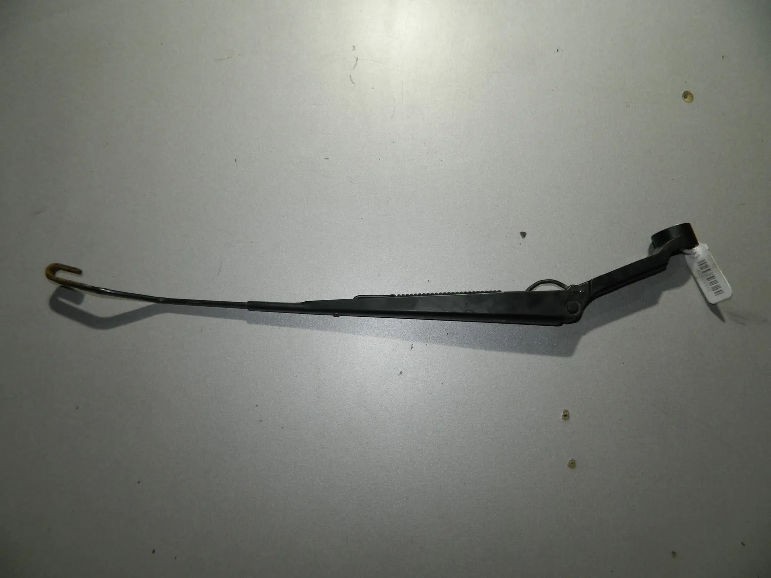 Поводок стеклоочистителя CHEVROLET LACETTI перед лев (Б/У) 45989332