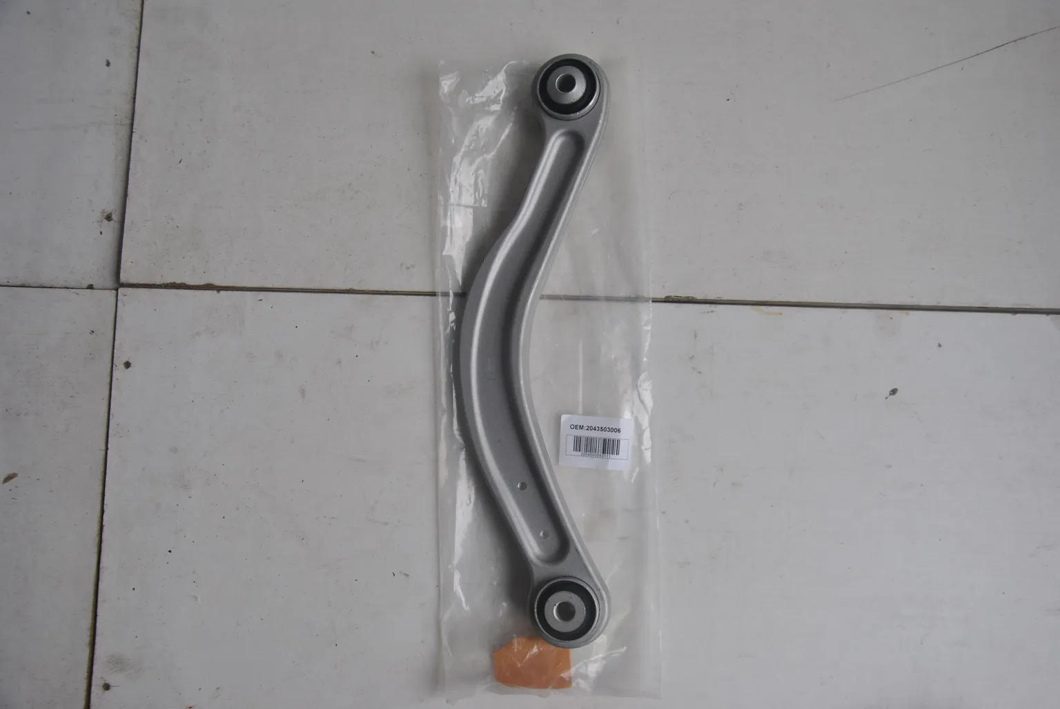 Рычаг GENERAL PARTS 2043503006 MERCEDES-BENZ С-CLASS W204 07-14, S204 07- Задн Верх Лев