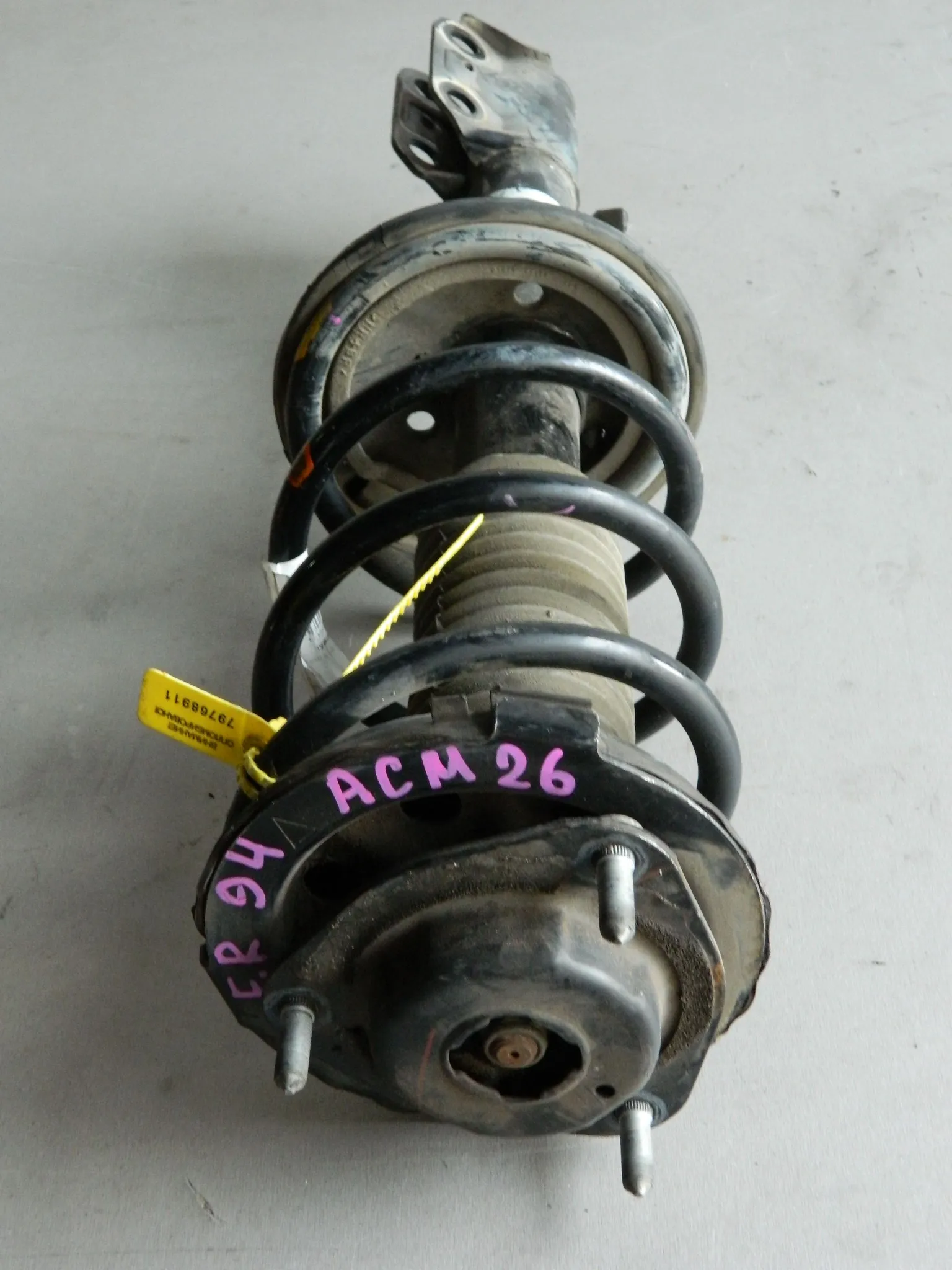 Стойка подвески TOYOTA IPSUM ACM26 Перед Прав (Контрактный) 79768911