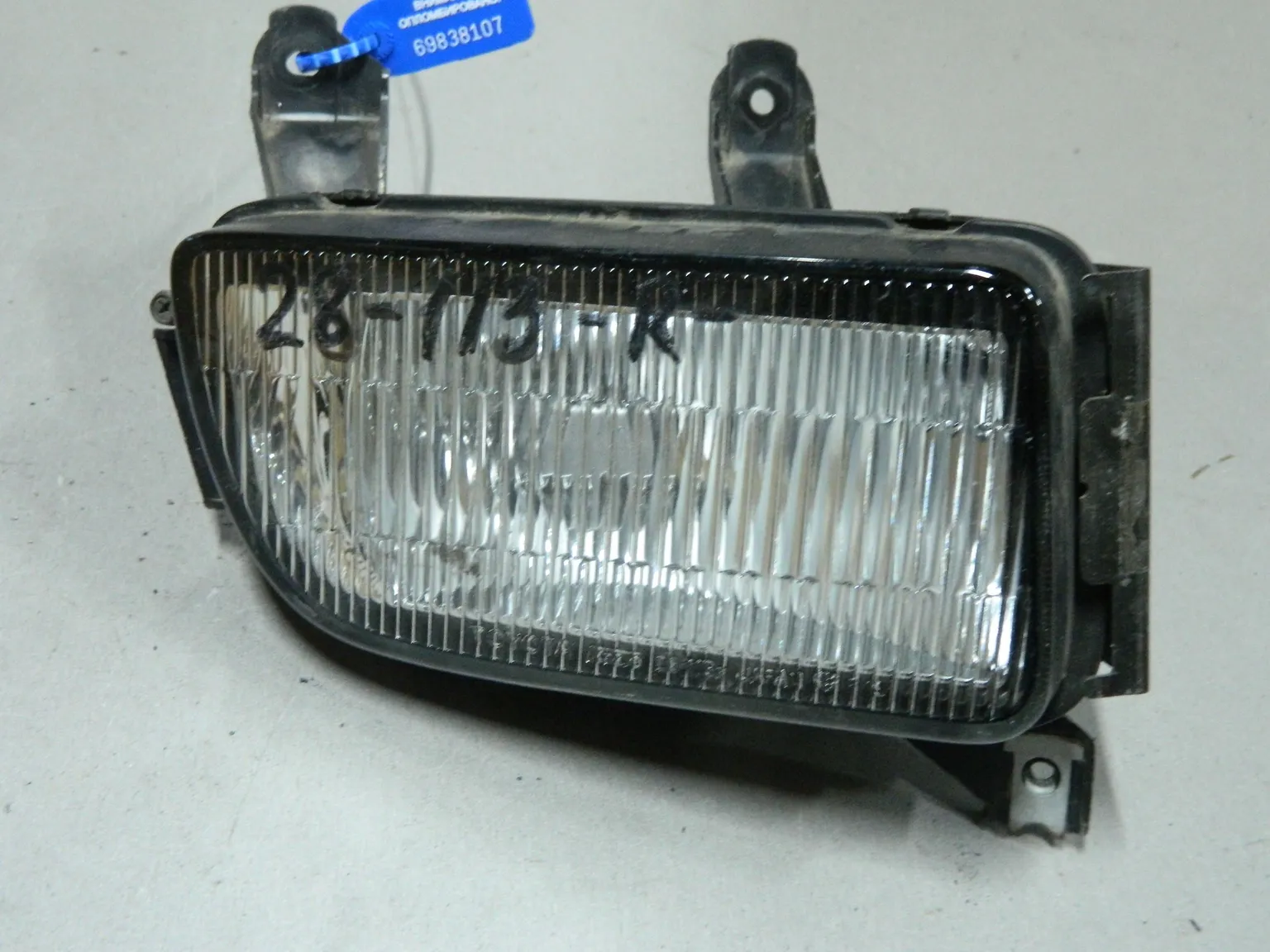 Фара противотуманная TOYOTA LITE ACE NOAH CR40 Перед Прав 28113 (Контрактный) 69838107