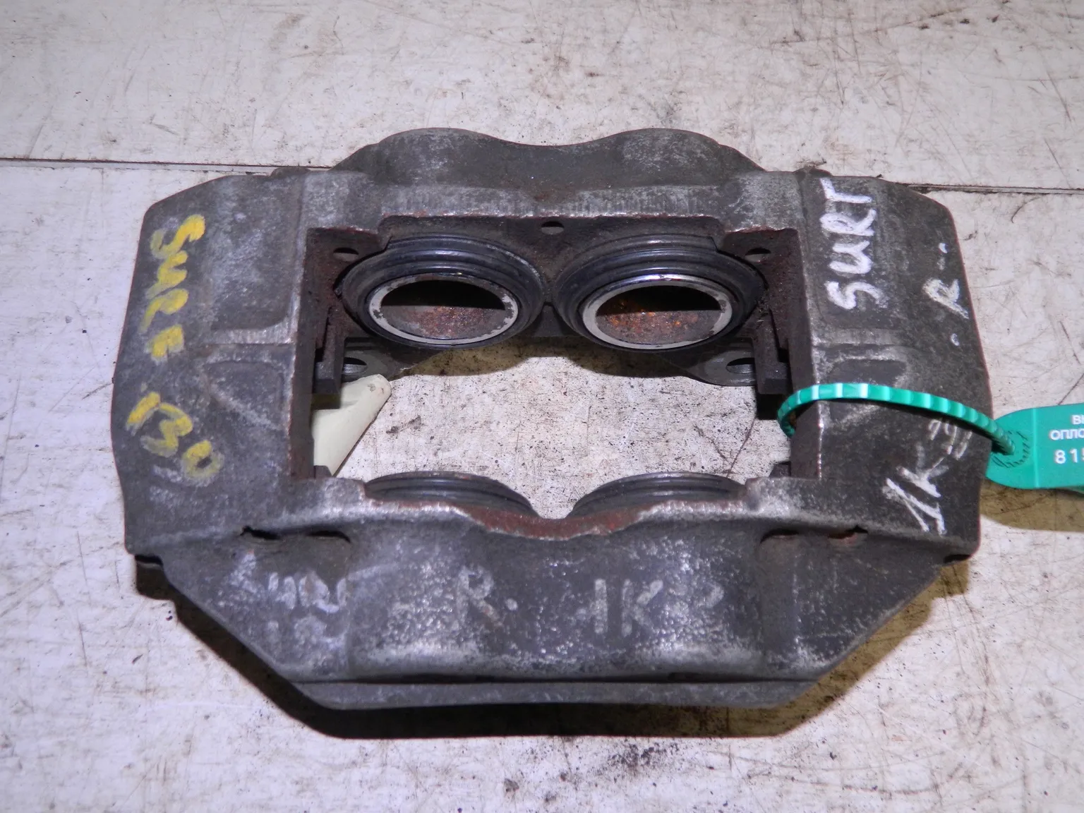 Суппорт TOYOTA HILUX SURF KZN130 1KZTE Перед Прав (Контрактный)