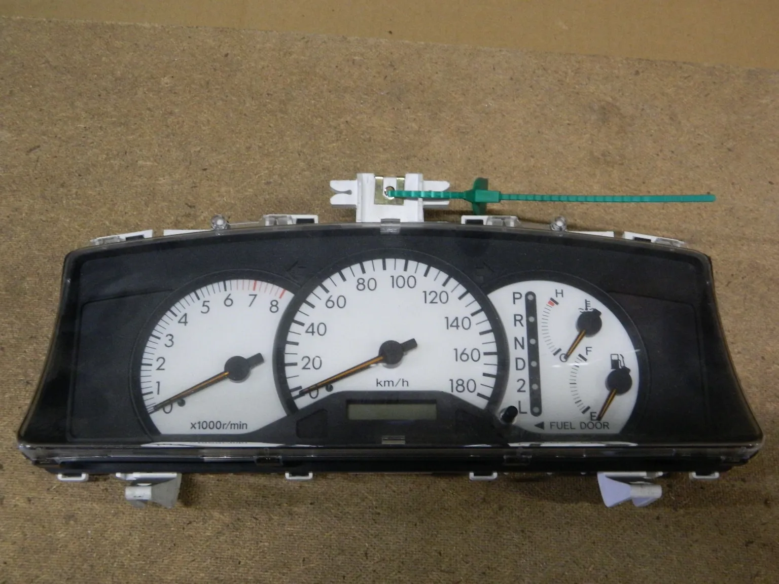 Панель приборов TOYOTA  ALLEX NZE121 (Контрактный) 79590273