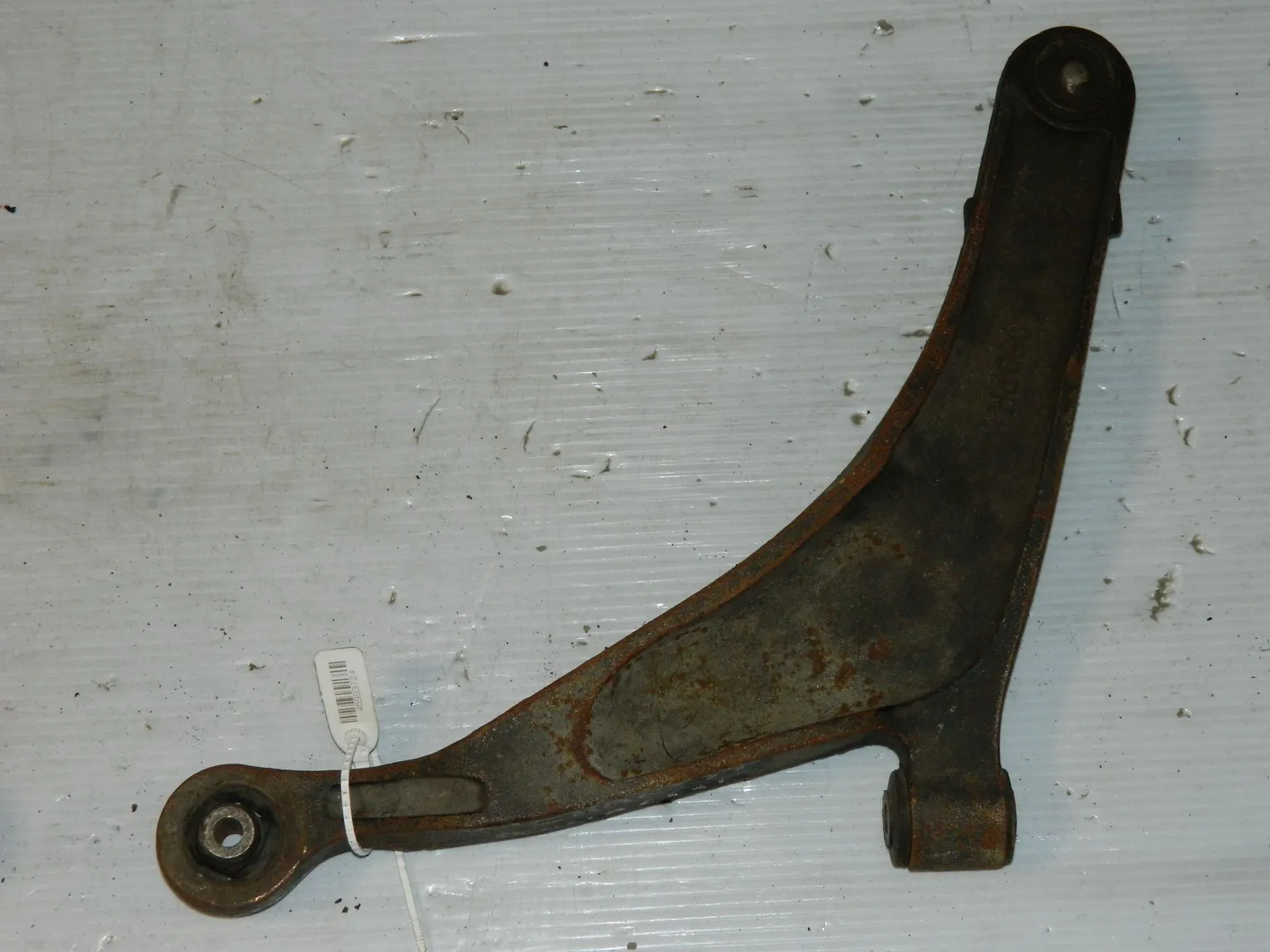 Рычаг подвески MITSUBISHI CHARIOT GRANDIS N84W Перед Прав (Контрактный) 45993724