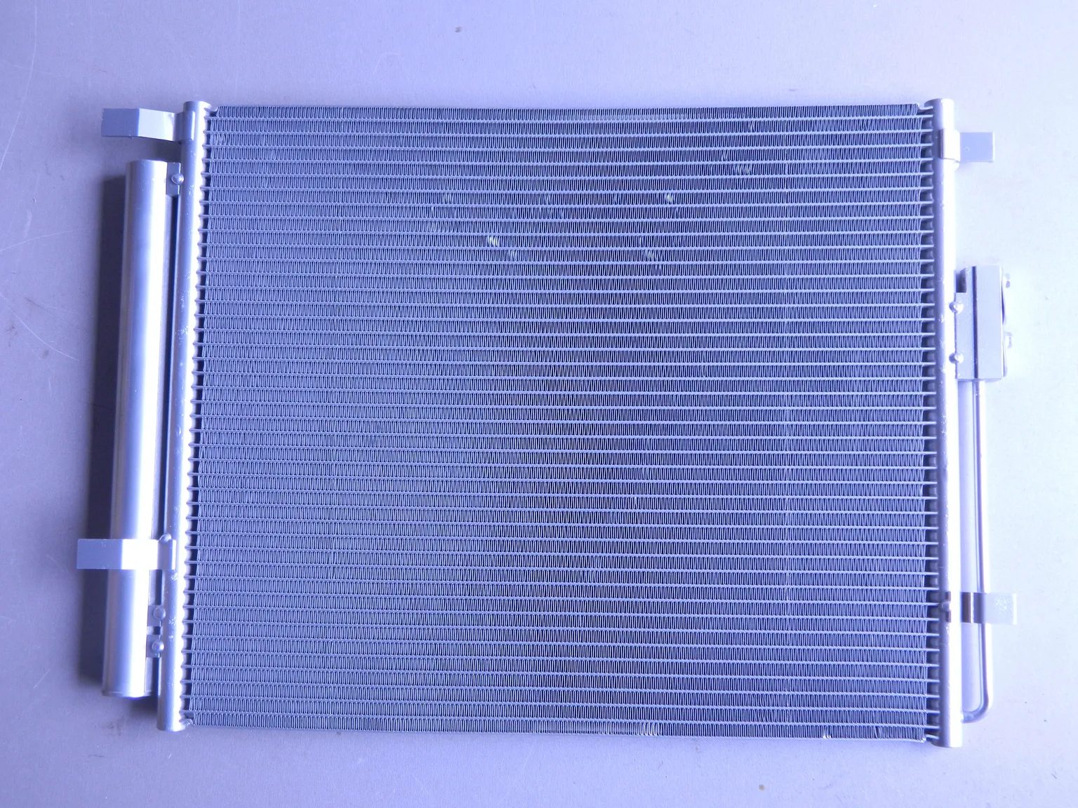 Радиатор кондиционера JORDEN JH02IX45180 HYUNDAI SANTA FE 12- (дизель)