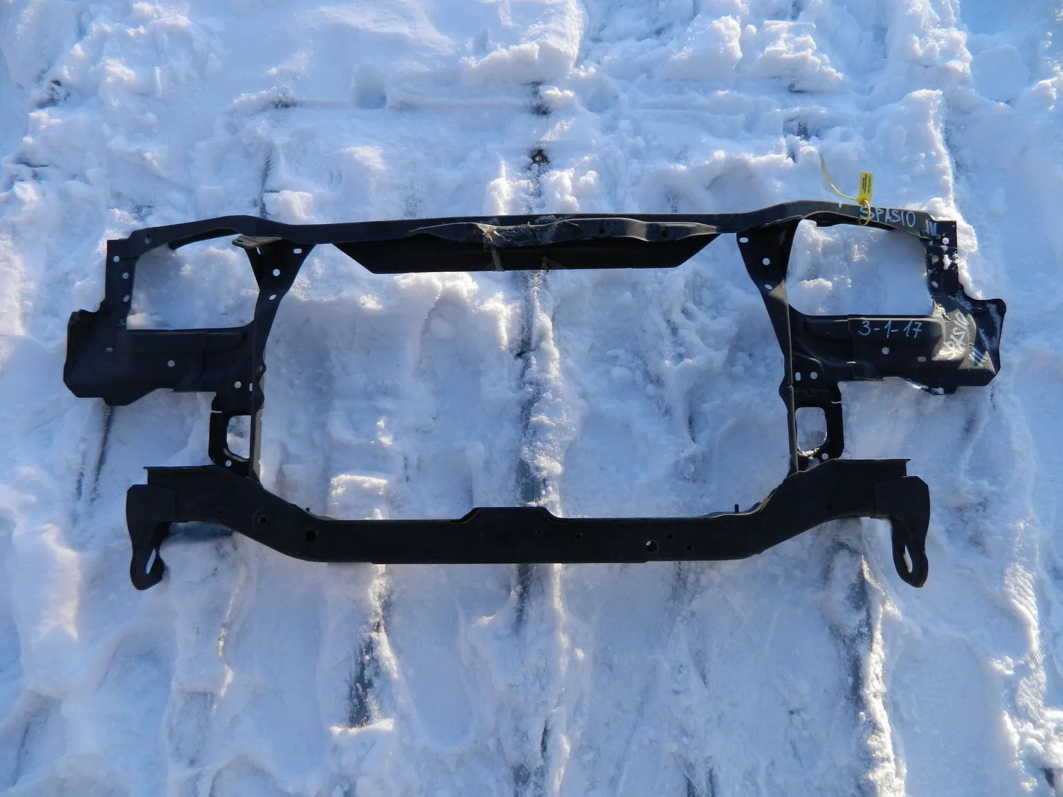 Рамка радиатора TOYOTA COROLLA SPACIO AE111 (Новый) 79780447 5320113020