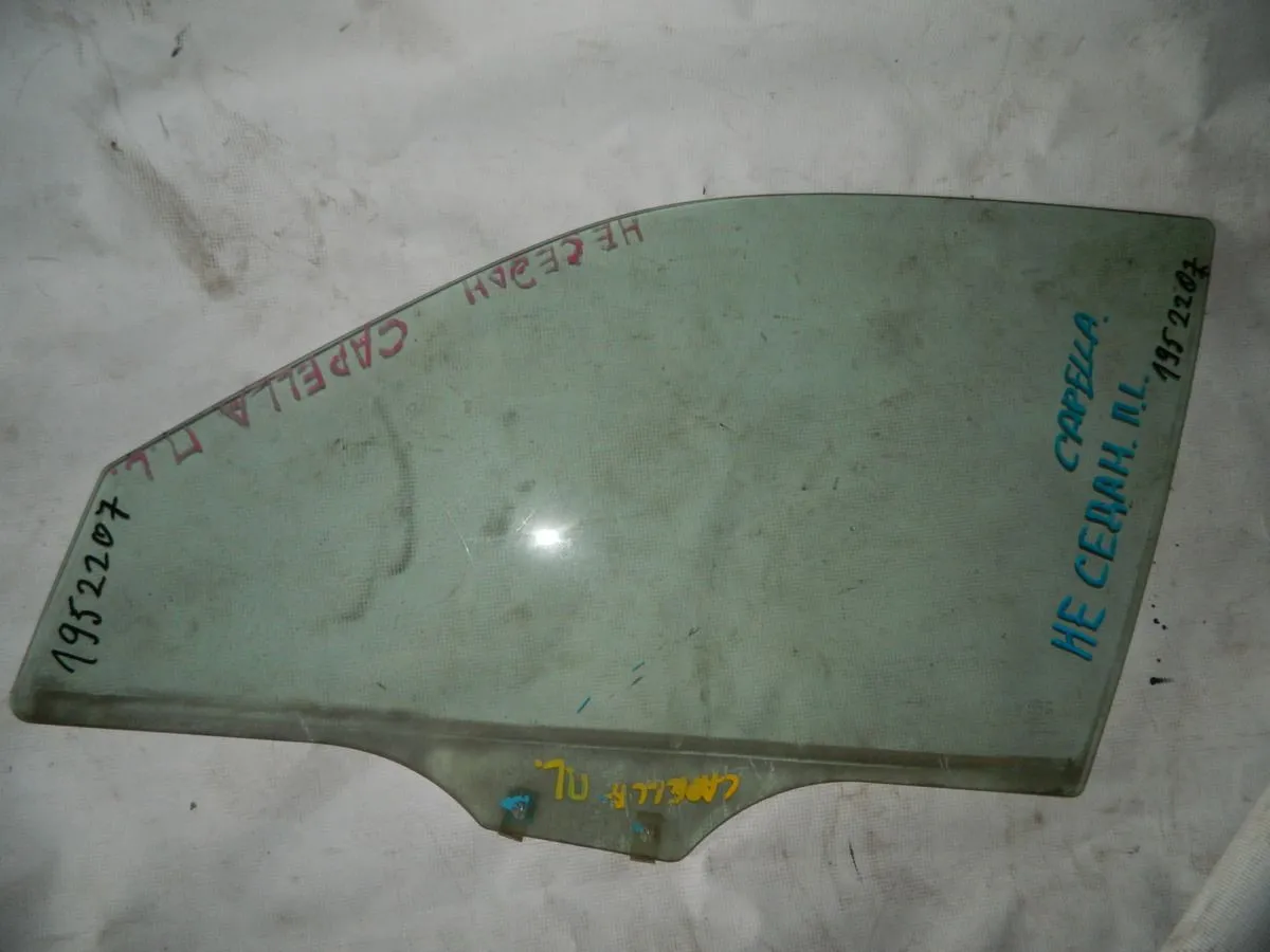Стекло двери MAZDA CAPELLA Перед. Лев (Контрактный) 1952207