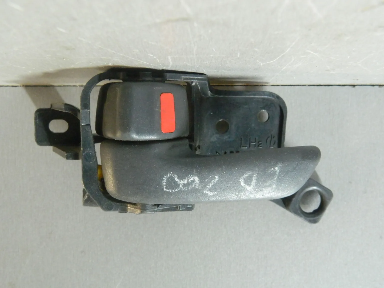 Ручка двери внутренняя TOYOTA CAMRY SV40 Лев (Контрактный) 81528351 6920620140