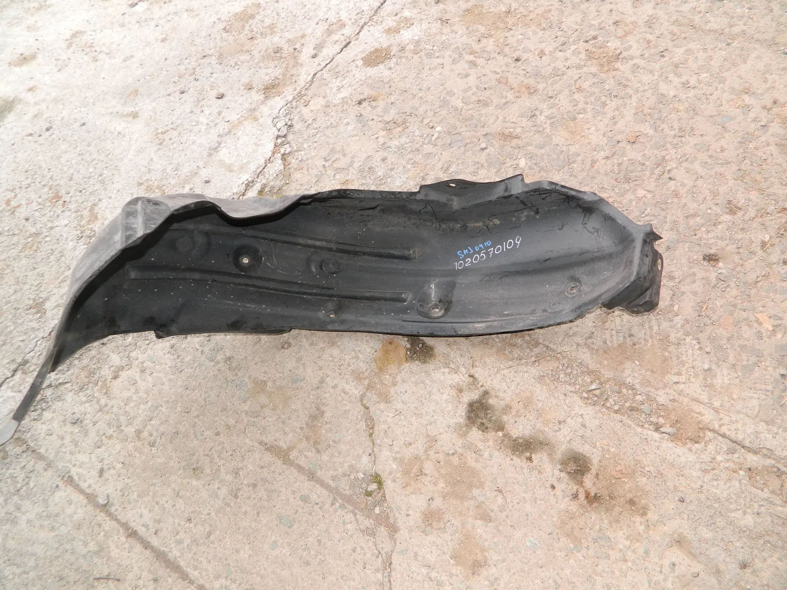 Подкрылок SUBARU FORESTER SHJ Зад Лев (Контрактный) 1020570109