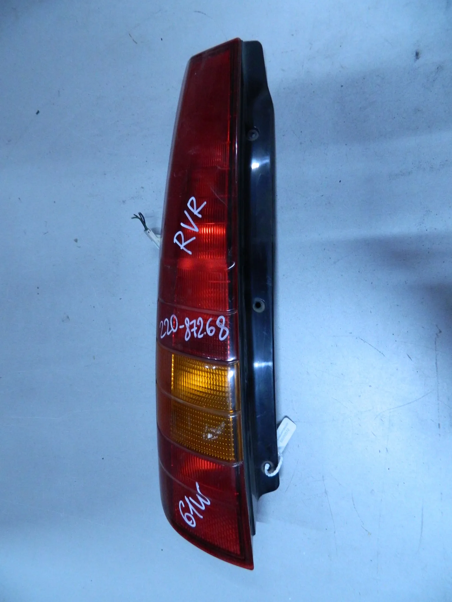 Фонарь MITSUBISHI RVR N61W Зад Лев (Контрактный) 68000572