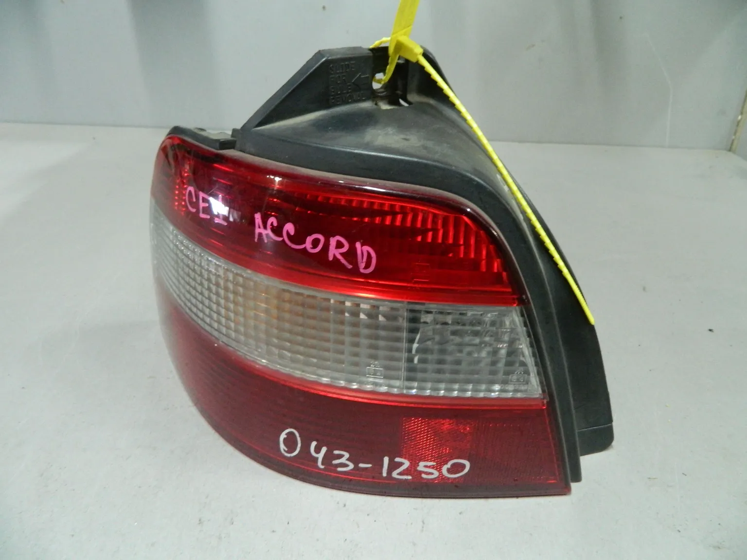 Фонарь HONDA ACCORD CE1 Зад Лев (Контрактный) 64492337