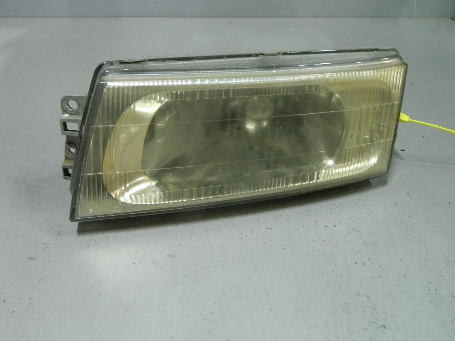 Фара MITSUBISHI MIRAGE CM2A Перед Лев (Контрактный) 64492373