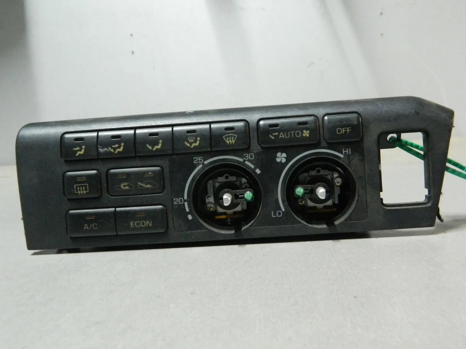 Блок управления климат-контролем TOYOTA CAMRY SV30 (Контрактный) 81540483 8865032360