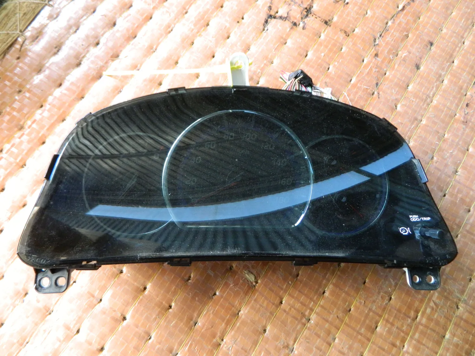 Панель приборов TOYOTA  ALPHARD ANH10 (Контрактный) 94603918