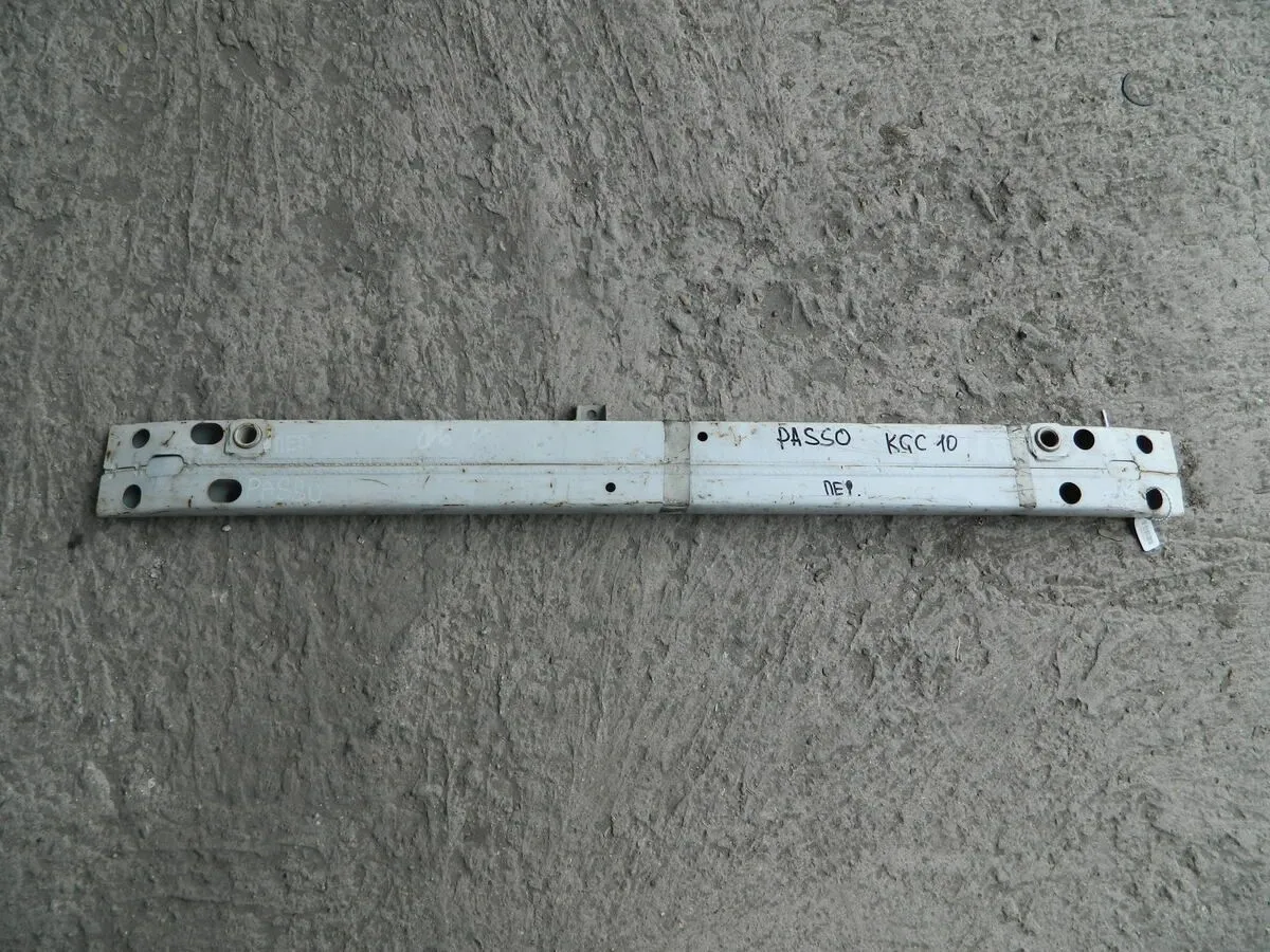 Усилитель бампера TOYOTA PASSO KGC10 Перед (Контрактный) 35021600