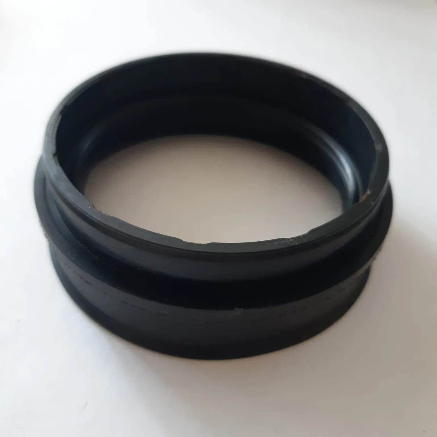 Сальник NOK BG6035E0 TOYOTA Land Cruiser Prado 54x64x9x24