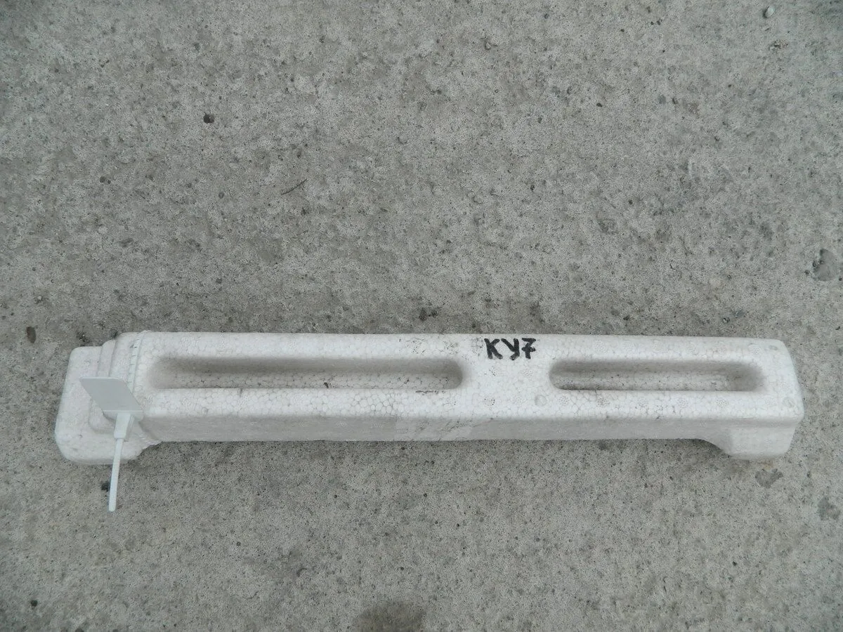 Абсорбер бампера TOYOTA MARK II JZX100 Перед Прав (Контрактный) 35021647