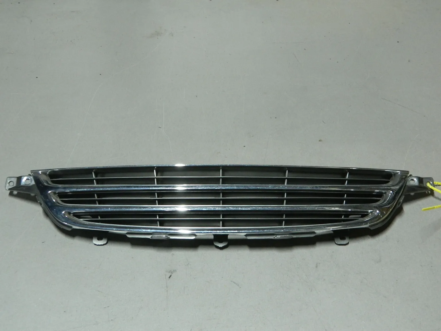 Решетка радиатора TOYOTA AVENSIS ST220 (Контрактный) 79773551