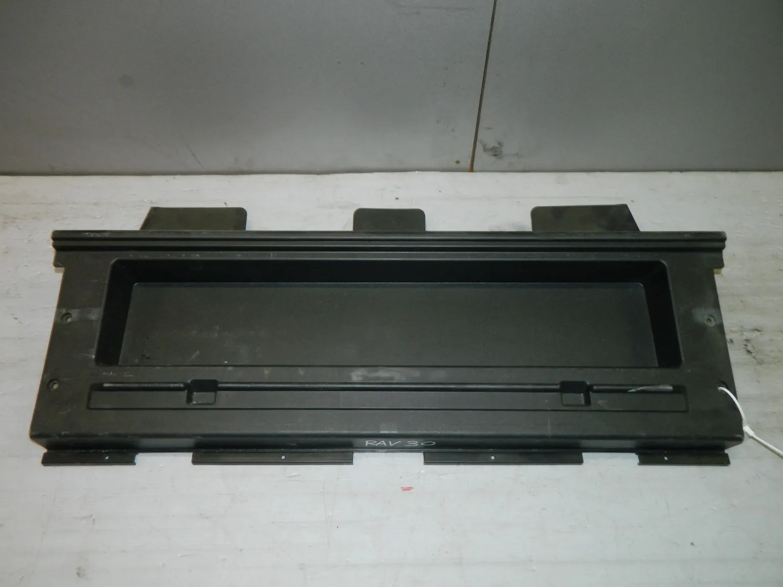Ящик для инструментов TOYOTA RAV4 ACA31 (Контрактный) 46098620 5857742030