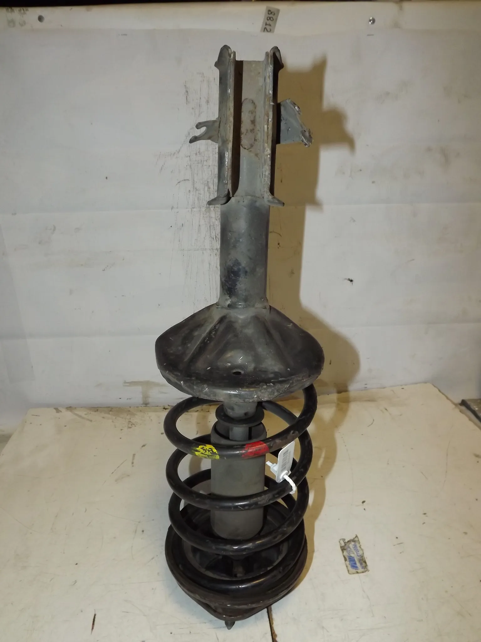 Стойка подвески MITSUBISHI LANCER CK1A Перед Лев (Контрактный) 35023508