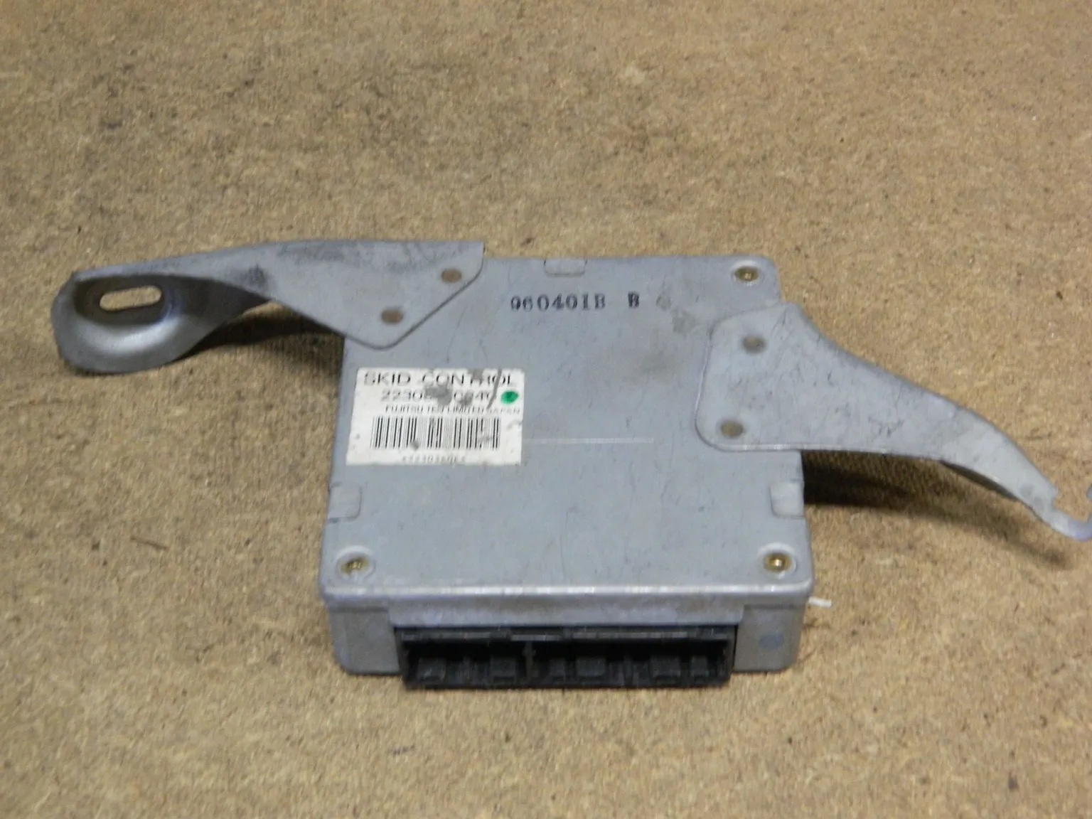 Блок управления ABS TOYOTA CALDINA 3SFE (Контрактный) 10811 8954020380