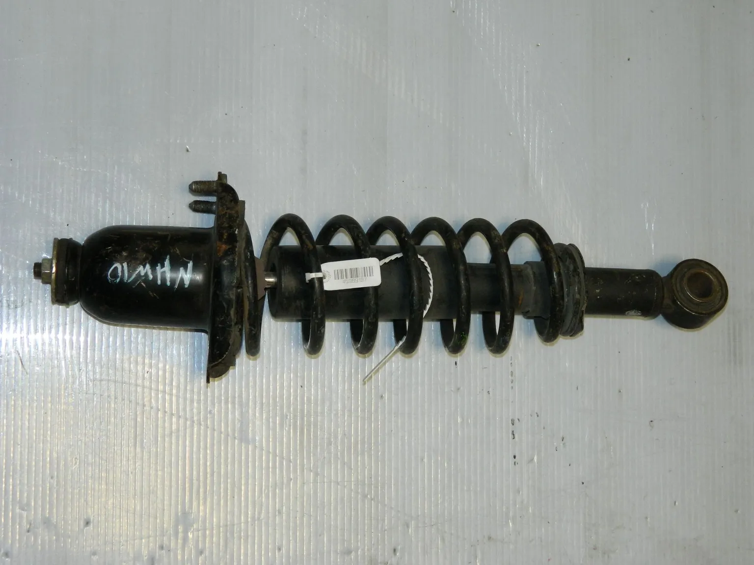 Стойка подвески TOYOTA PRIUS NHW10 Зад (Контрактный) 45989197