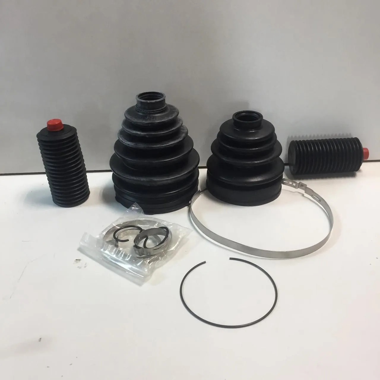 Пыльник SAT BKFD001 TOYOTA