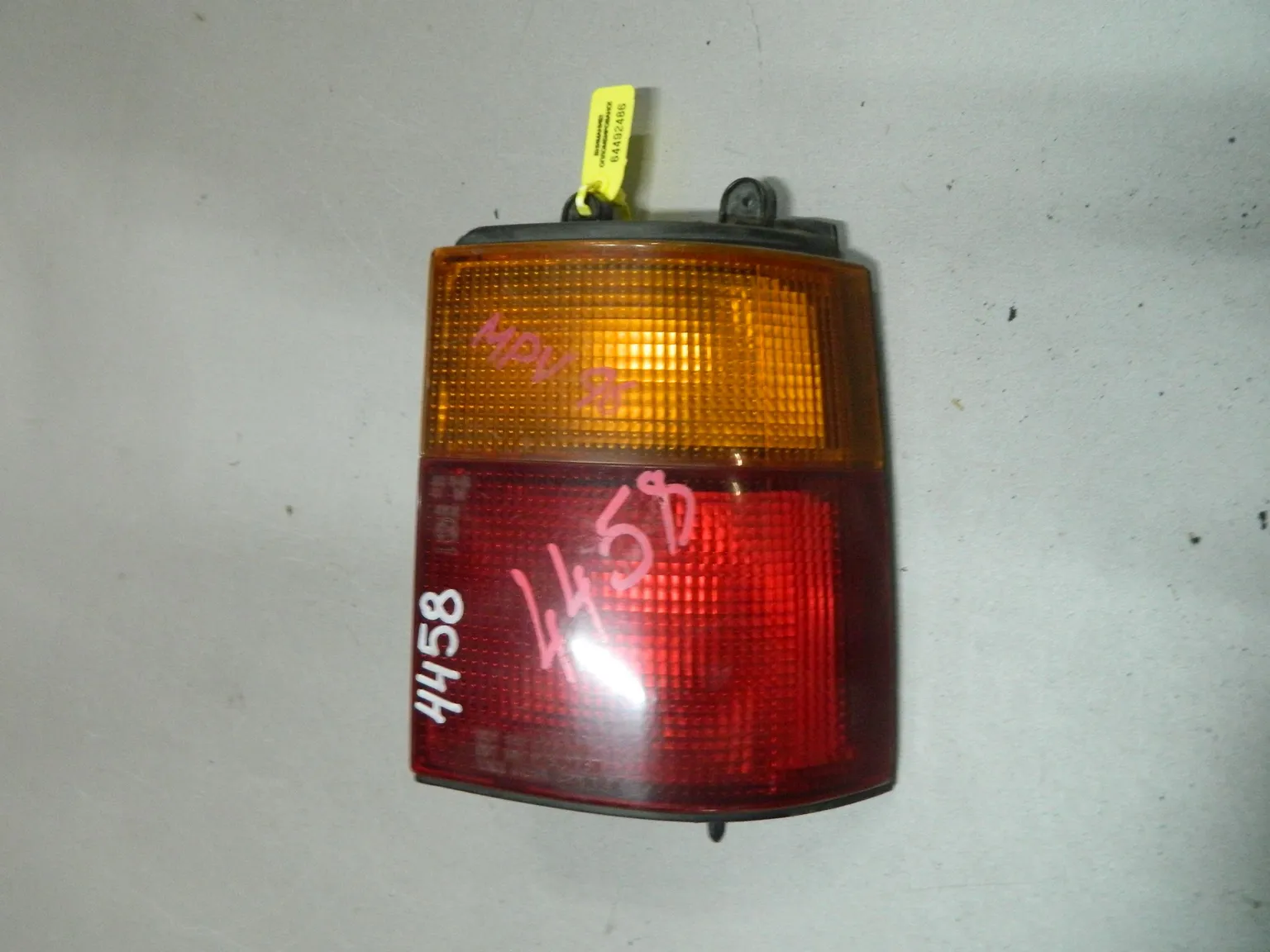 Фонарь MAZDA MPV LV5W Зад Прав 4458 (Контрактный) 64492486